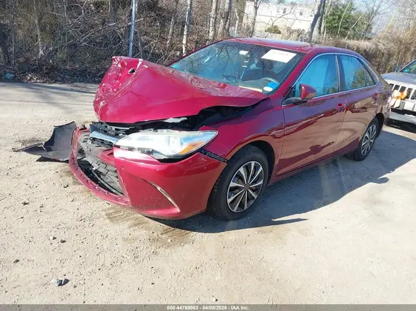 4T1BF1FK1GU576541 2016 TOYOTA CAMRY - Image 2