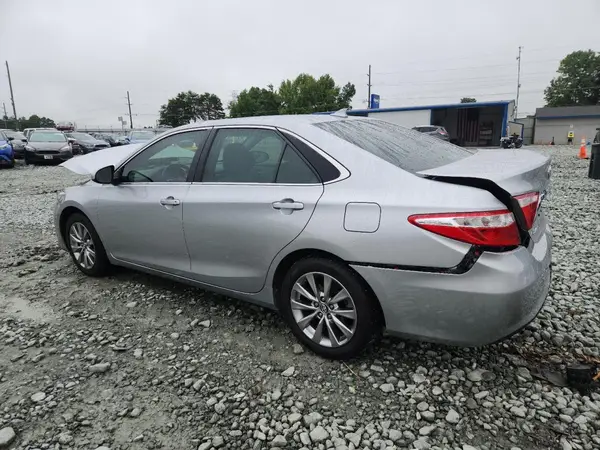 4T1BF1FK1GU579648 2016 TOYOTA CAMRY - Image 2