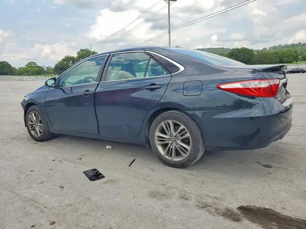 4T1BF1FK1GU580556 2016 TOYOTA CAMRY - Image 2