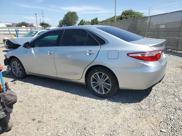 4T1BF1FK1GU580718 2016 TOYOTA CAMRY - Image 2