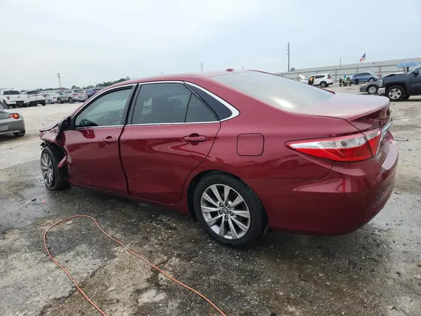 4T1BF1FK1GU582453 2016 TOYOTA CAMRY - Image 2