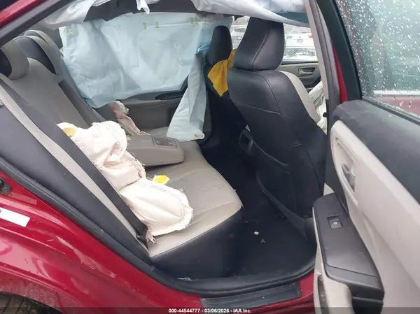 4T1BF1FK1GU586213 2016 TOYOTA CAMRY - Image 8