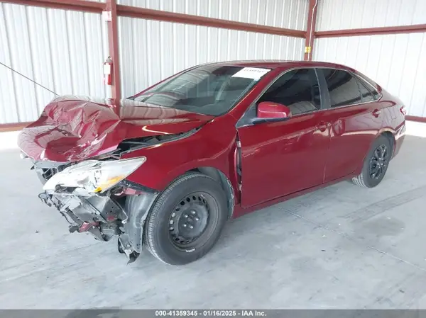 4T1BF1FK1GU586275 2016 TOYOTA CAMRY - Image 2