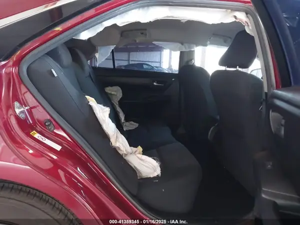 4T1BF1FK1GU586275 2016 TOYOTA CAMRY - Image 8