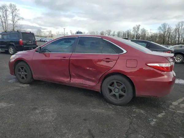 4T1BF1FK1GU588012 2016 TOYOTA CAMRY - Image 2