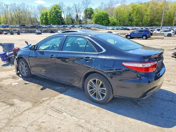 4T1BF1FK1GU593372 2016 TOYOTA CAMRY - Image 2