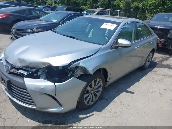 4T1BF1FK1GU594408 2016 TOYOTA CAMRY - Image 2