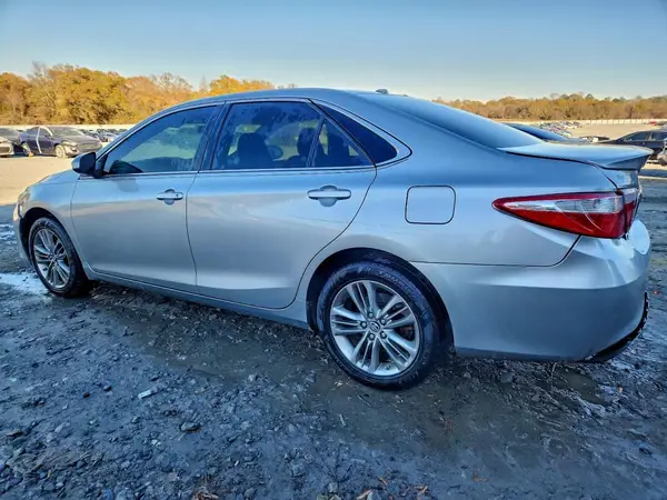 4T1BF1FK1GU596160 2016 TOYOTA CAMRY - Image 2