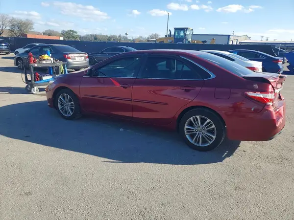 4T1BF1FK1GU596398 2016 TOYOTA CAMRY - Image 2