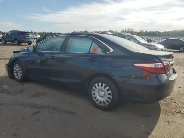 4T1BF1FK1GU603673 2016 TOYOTA CAMRY - Image 2
