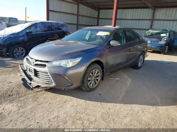 4T1BF1FK1GU603799 2016 TOYOTA CAMRY - Image 2