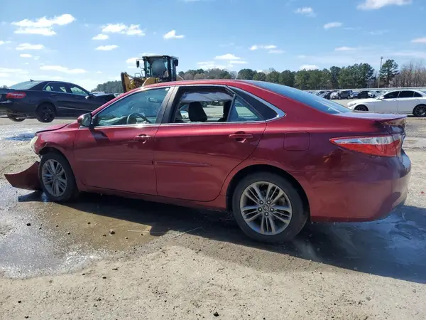 4T1BF1FK1GU606704 2016 TOYOTA CAMRY - Image 2