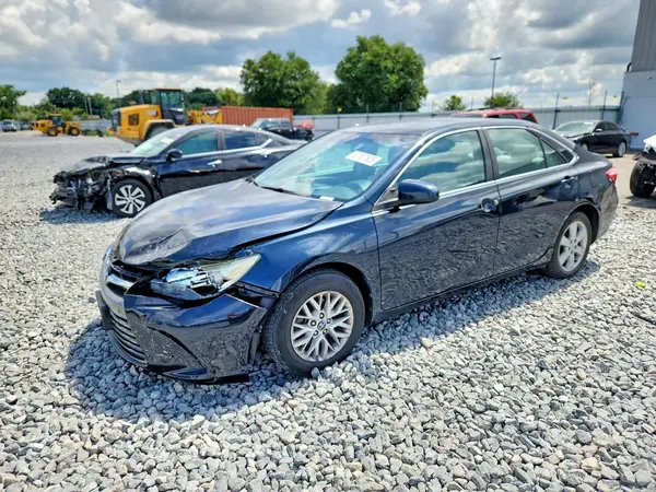 4T1BF1FK1GU609375 2016 TOYOTA CAMRY - Image 1