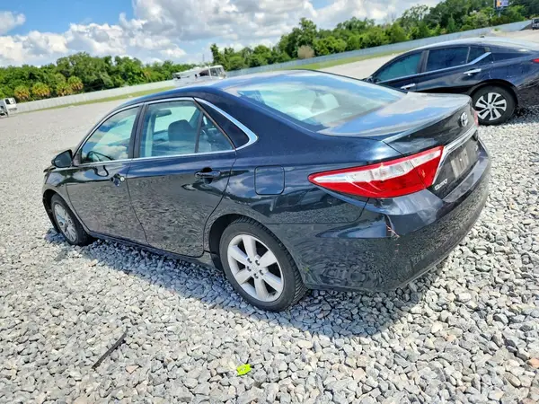 4T1BF1FK1GU609375 2016 TOYOTA CAMRY - Image 2