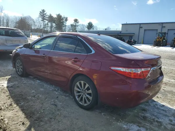 4T1BF1FK1GU610994 2016 TOYOTA CAMRY - Image 2