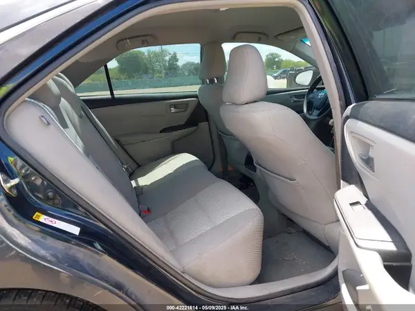 4T1BF1FK1HU268111 2017 TOYOTA CAMRY - Image 8