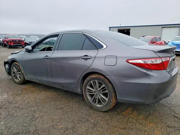 4T1BF1FK1HU268447 2017 TOYOTA CAMRY - Image 2
