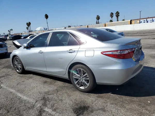 4T1BF1FK1HU269453 2017 TOYOTA CAMRY - Image 2