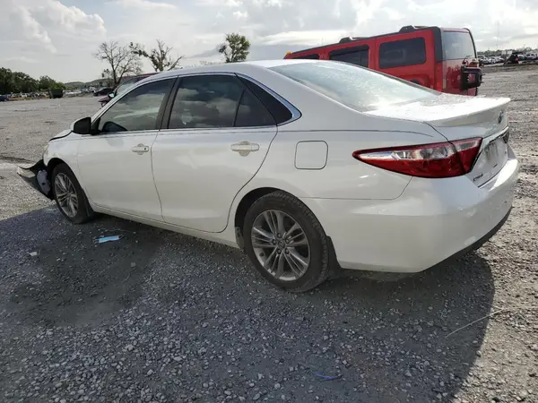 4T1BF1FK1HU269646 2017 TOYOTA CAMRY - Image 2
