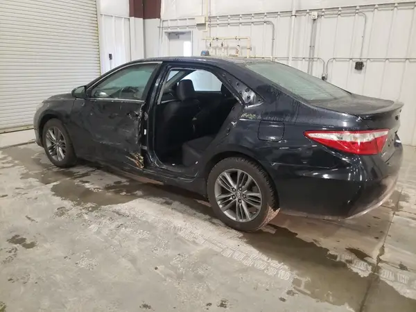 4T1BF1FK1HU26J801 2017 TOYOTA CAMRY - Image 2