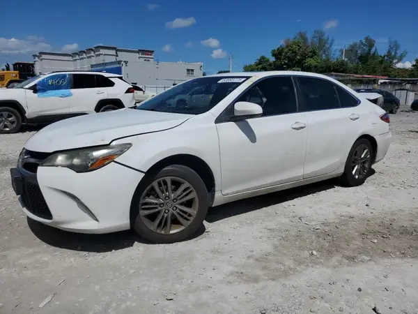 4T1BF1FK1HU272675 2017 TOYOTA CAMRY - Image 1