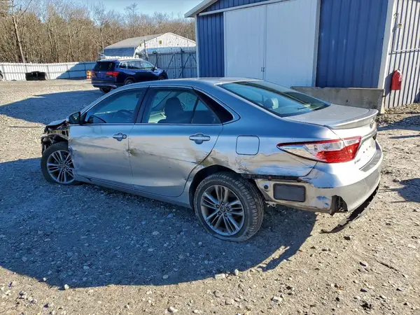 4T1BF1FK1HU274443 2017 TOYOTA CAMRY - Image 2