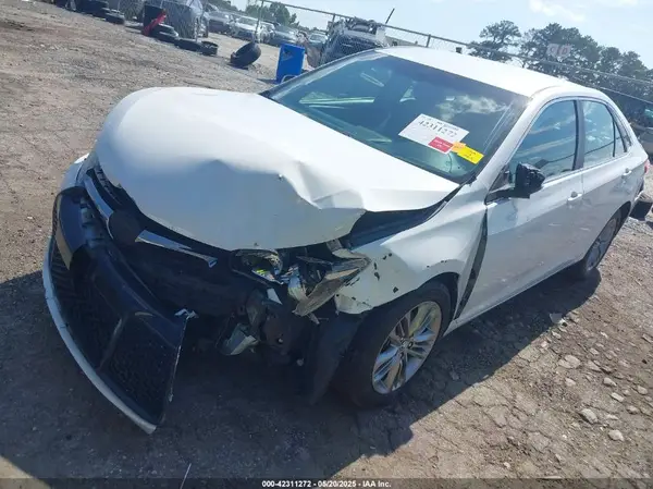 4T1BF1FK1HU274667 2017 TOYOTA CAMRY - Image 2