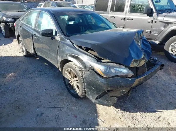 4T1BF1FK1HU277455 2017 TOYOTA CAMRY - Image 1