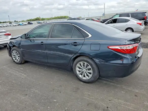 4T1BF1FK1HU280050 2017 TOYOTA CAMRY - Image 2