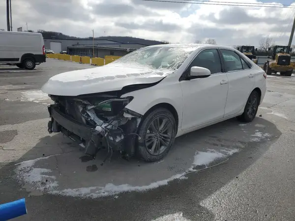 4T1BF1FK1HU280288 2017 TOYOTA CAMRY - Image 1