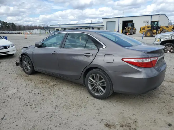 4T1BF1FK1HU281151 2017 TOYOTA CAMRY - Image 2