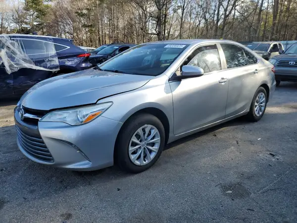 4T1BF1FK1HU281604 2017 TOYOTA CAMRY - Image 1