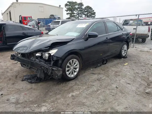 4T1BF1FK1HU283546 2017 TOYOTA CAMRY - Image 2