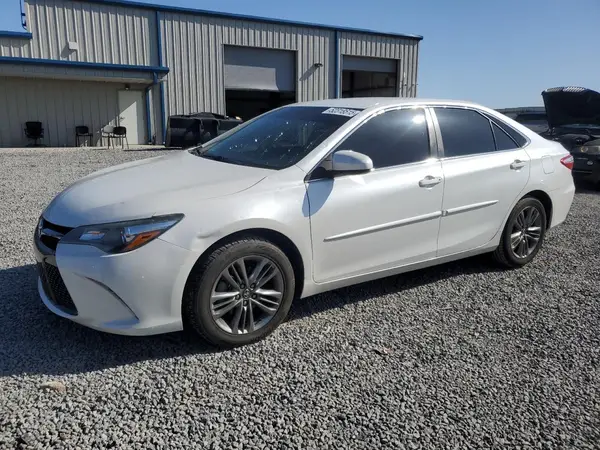 4T1BF1FK1HU283756 2017 TOYOTA CAMRY - Image 1