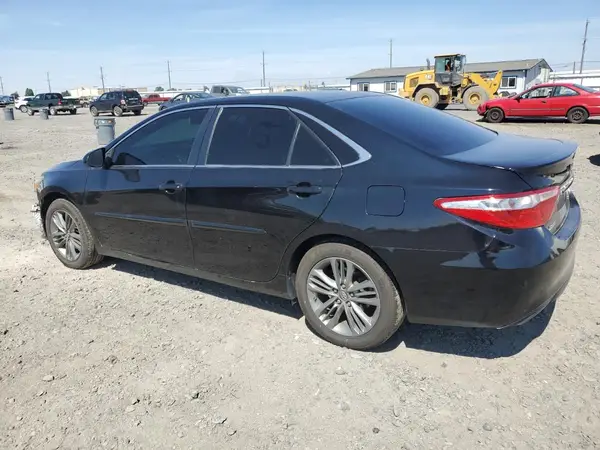 4T1BF1FK1HU285233 2017 TOYOTA CAMRY - Image 2