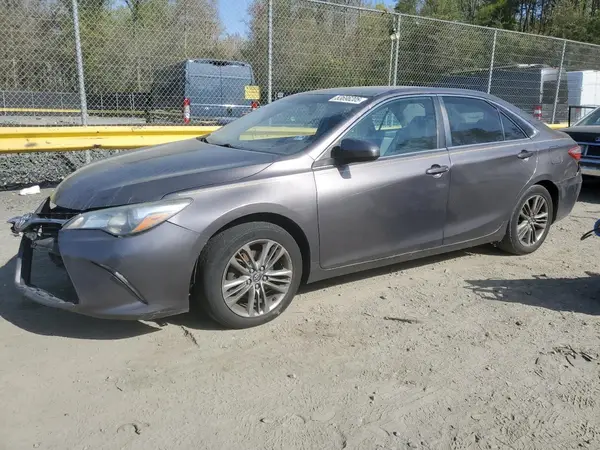 4T1BF1FK1HU286382 2017 TOYOTA CAMRY - Image 1