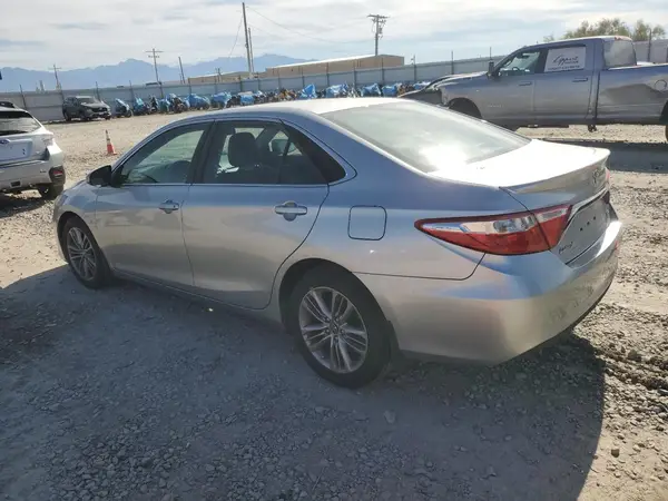 4T1BF1FK1HU287452 2017 TOYOTA CAMRY - Image 2