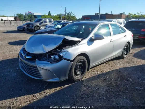 4T1BF1FK1HU287810 2017 TOYOTA CAMRY - Image 2