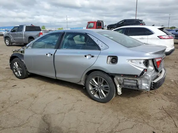 4T1BF1FK1HU289069 2017 TOYOTA CAMRY - Image 2