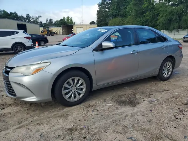 4T1BF1FK1HU289542 2017 TOYOTA CAMRY - Image 1