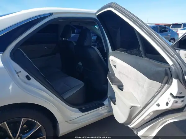 4T1BF1FK1HU290481 2017 TOYOTA CAMRY - Image 8