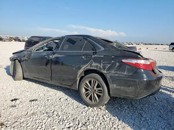 4T1BF1FK1HU291064 2017 TOYOTA CAMRY - Image 2