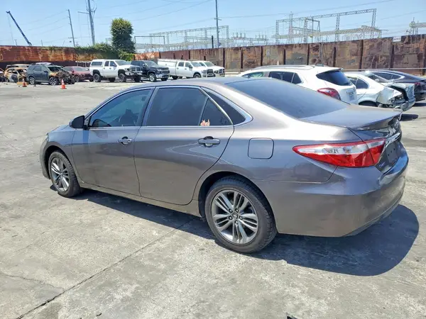 4T1BF1FK1HU293400 2017 TOYOTA CAMRY - Image 2