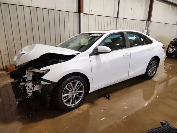 4T1BF1FK1HU295423 2017 TOYOTA CAMRY - Image 1