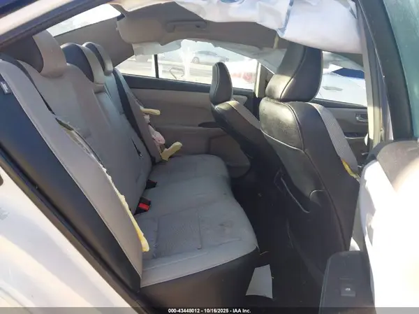 4T1BF1FK1HU298306 2017 TOYOTA CAMRY - Image 8