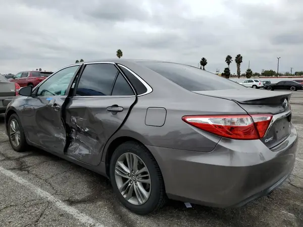 4T1BF1FK1HU299875 2017 TOYOTA CAMRY - Image 2