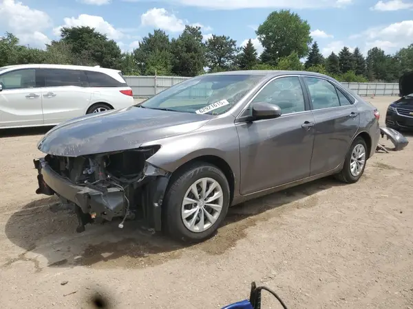 4T1BF1FK1HU300281 2017 TOYOTA CAMRY - Image 1