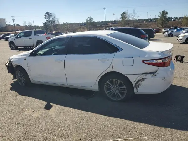 4T1BF1FK1HU300460 2017 TOYOTA CAMRY - Image 2