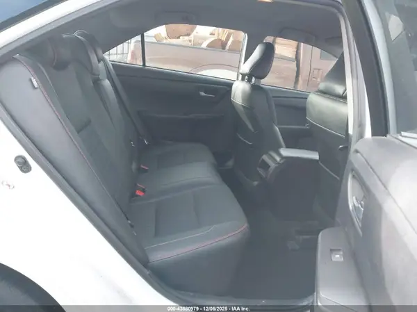 4T1BF1FK1HU303536 2017 TOYOTA CAMRY - Image 8