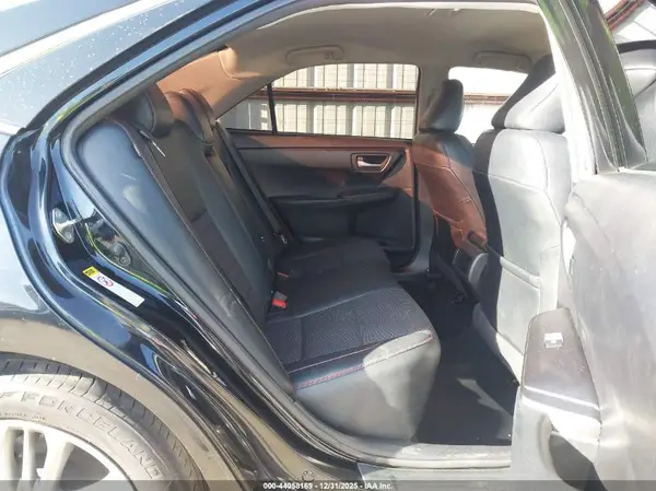 4T1BF1FK1HU304802 2017 TOYOTA CAMRY - Image 8